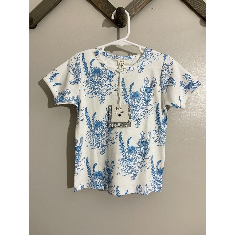Kate Quinn NWT Top | Blue Proteas Short Sleeve 4T | Unisex Floral